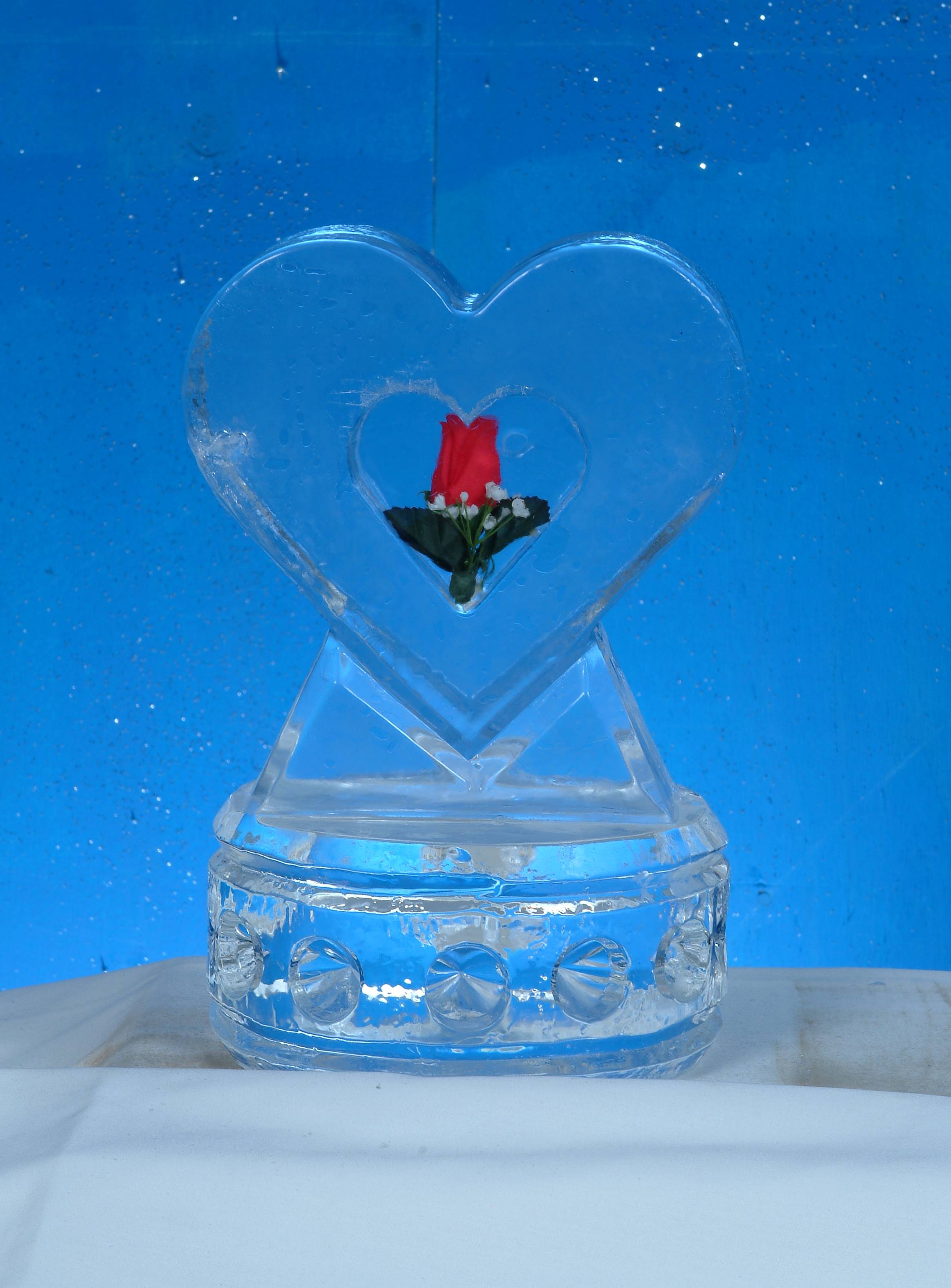 Single Rose Heart Centerpiece